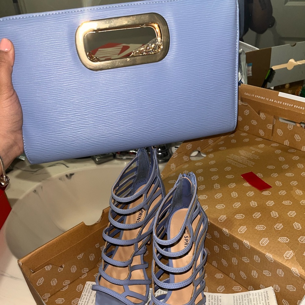 Blue large clucth and heels